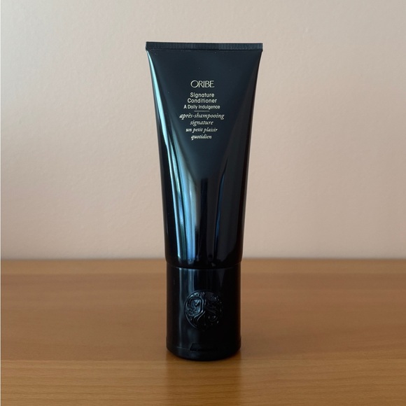 Oribe Signature Conditioner A Daily Indulgence - Picture 1 of 2